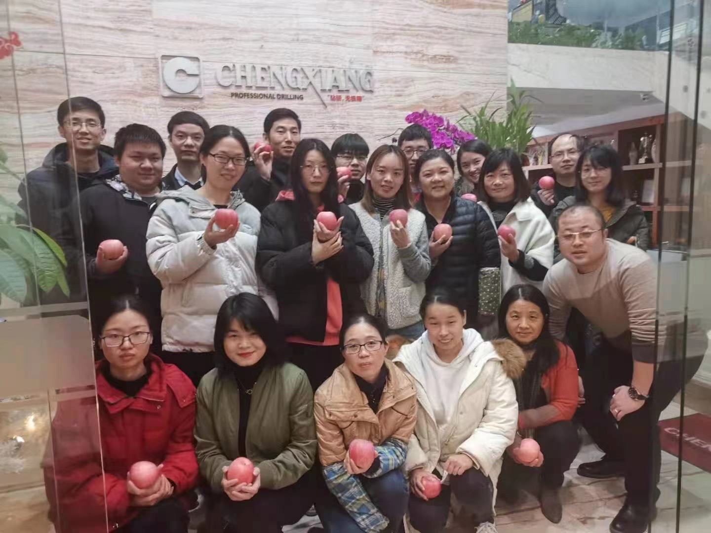 風勁帆滿圖新志，砥礪奮進正此時